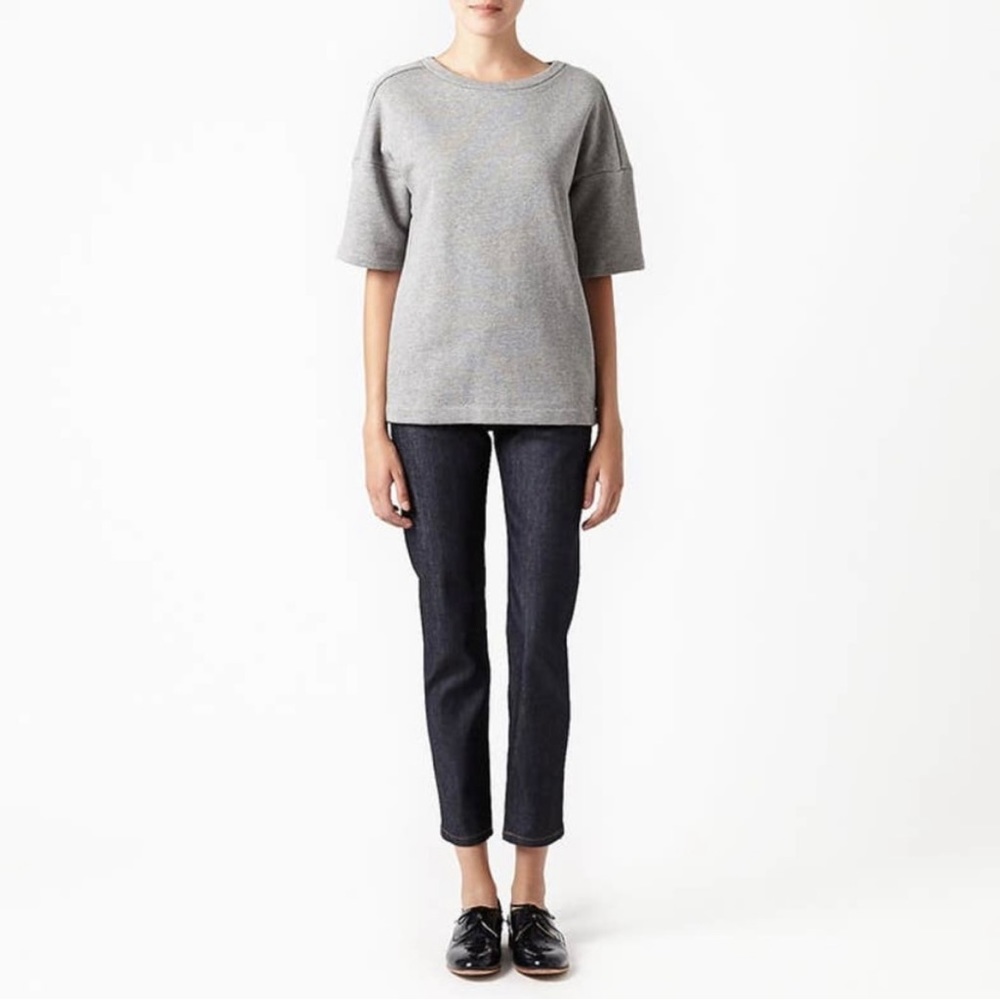 Demylee New York Gray Minimalist Short Sleeve Top